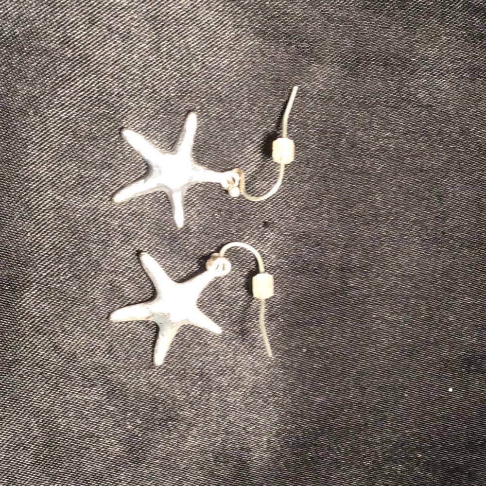 Women’s silver starfish earrings